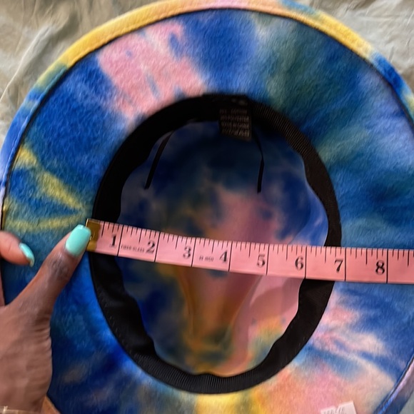 Tie dye hat - Picture 3 of 6